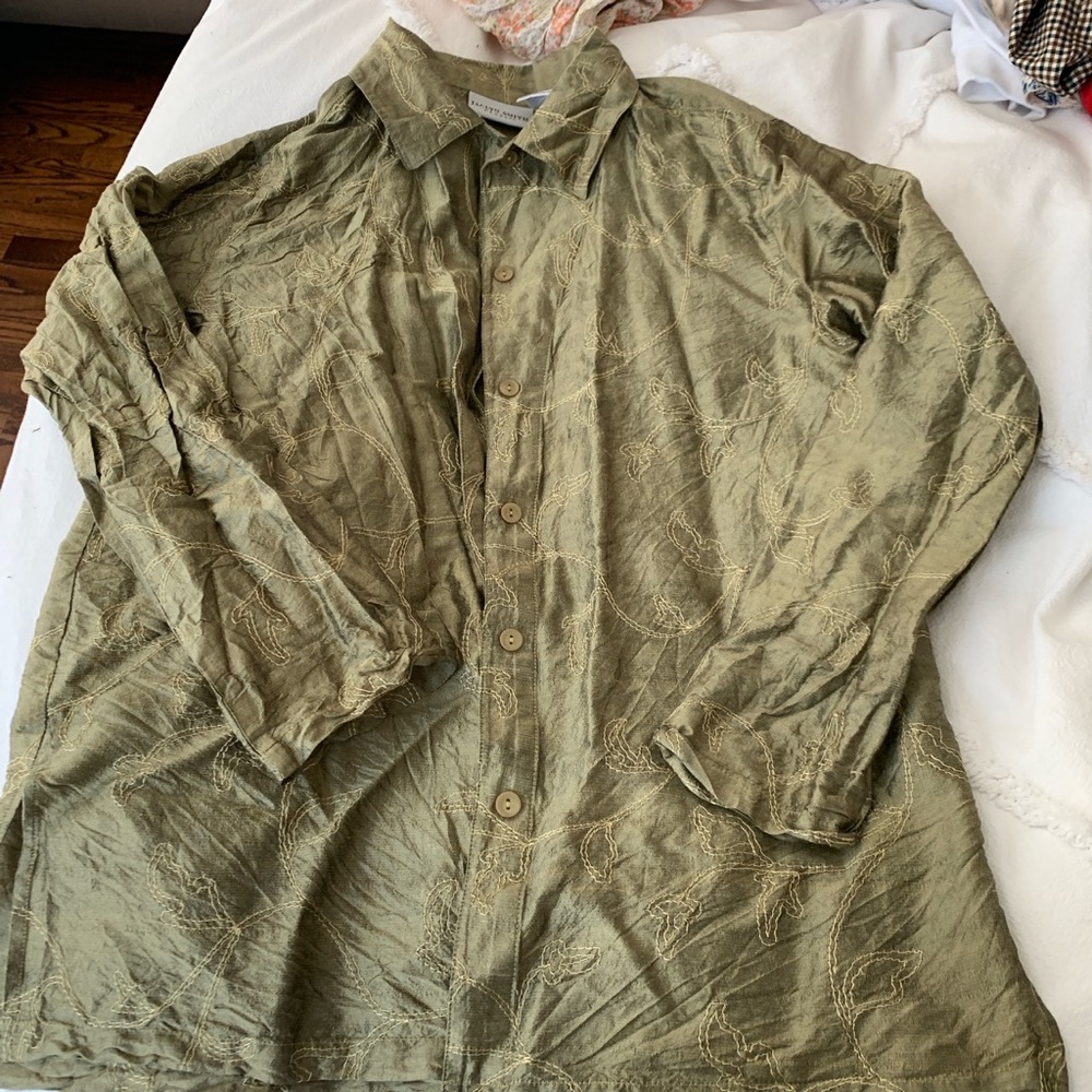 Vintage Leaf Patterned Button Down - image 1